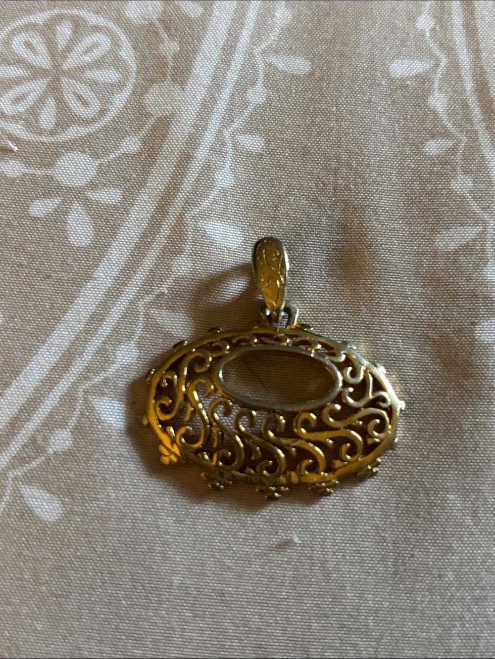 Gold Filigree Oval Locket Pendant - Women Jewelry